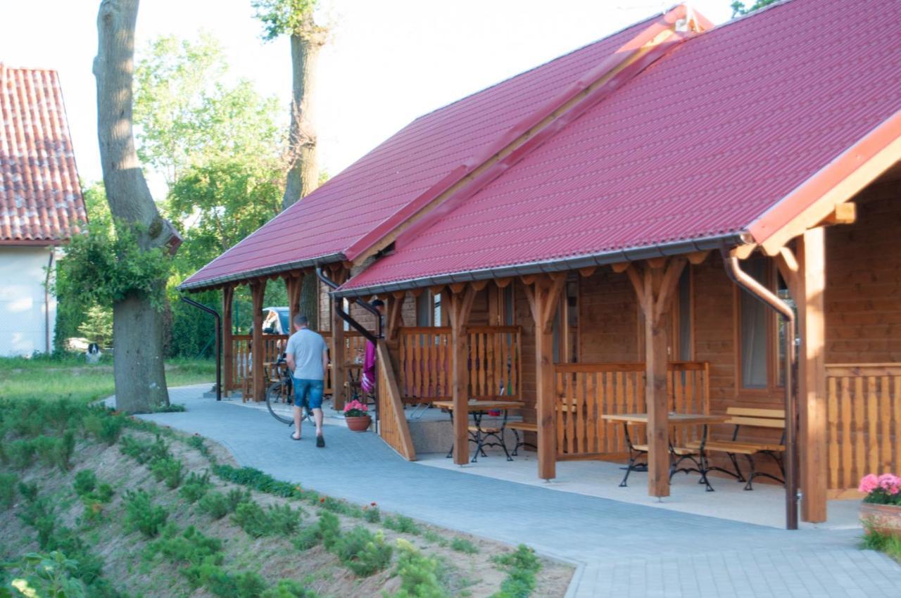 Jantar Pokoje I Domki U Reni Exterior photo